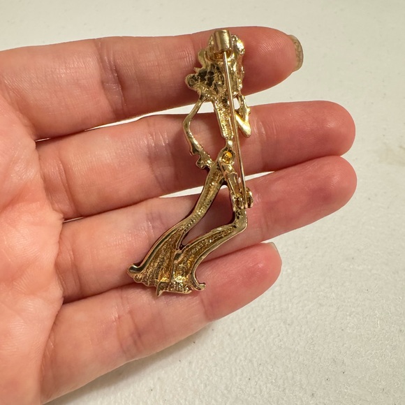 Elegant Red and Gold Fashion Brooch - Picture 5 of 7